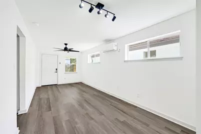 8701 Bertwood Street, Houston, TX 77016 - Photo 7