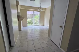 1403 Blalock Rd, Houston, TX 77055 - Photo 3