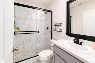 1310 Vincente Ct, Conroe, TX 77301 - Photo 7