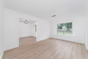7910 Oak Moss Dr, Spring, TX 77379 - Photo 5
