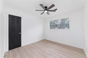 7910 Oak Moss Dr, Spring, TX 77379 - Photo 19