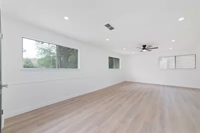 7910 Oak Moss Drive, Spring, TX 77379 - Photo 17
