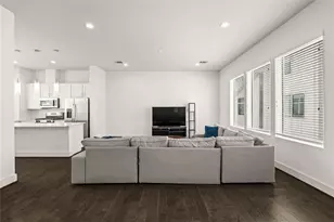 9609 Marlive Ln, Houston, TX 77025 - Photo 7