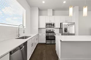 9609 Marlive Ln, Houston, TX 77025 - Photo 13