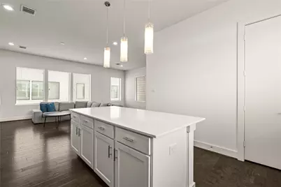 9609 Marlive Lane #B, Houston, TX 77025 - Photo 15