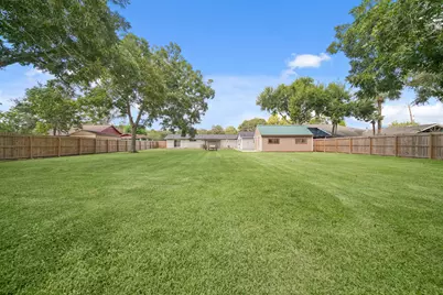 5705 Melody Lane, Dickinson, TX 77539 - Photo 21