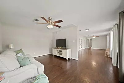 5705 Melody Lane, Dickinson, TX 77539 - Photo 5