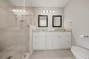 5705 Melody Ln, Dickinson, TX 77539 - Photo 13