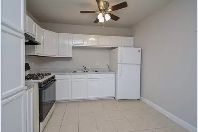 2117 Thonig Road #B, Houston, TX 77055 - Photo 17