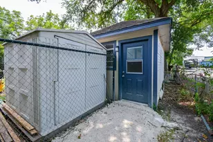 2117 Thonig Rd, Houston, TX 77055 - Photo 25