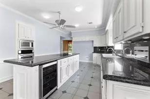 6803 Walton Heath Dr, Houston, TX 77069 - Photo 9