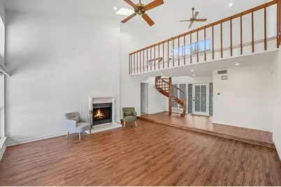 640 S College Street, La Grange, TX 78945 - Photo 5
