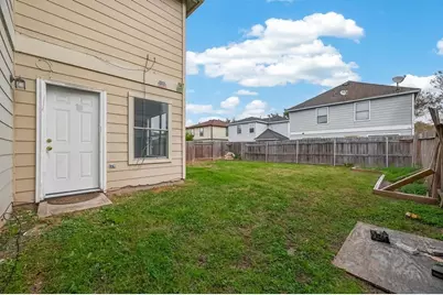 18914 Remington Mill Drive, Houston, TX 77073 - Photo 11