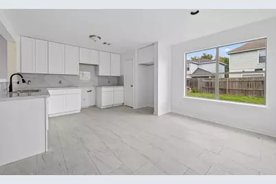 18914 Remington Mill Drive, Houston, TX 77073 - Photo 3