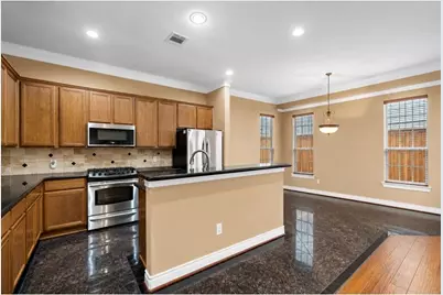 2927 Clinton Drive, Houston, TX 77020 - Photo 9