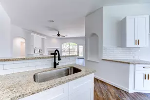 2402 Misty Falls Ct, Richmond, TX 77406 - Photo 7