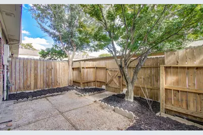 1147 Country Place Drive, Houston, TX 77079 - Photo 27