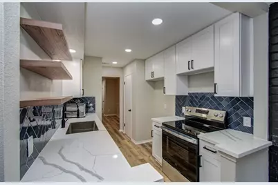 1147 Country Place Drive, Houston, TX 77079 - Photo 11