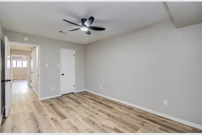 1147 Country Place Drive, Houston, TX 77079 - Photo 25