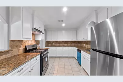 14927 Elmtex Drive, Houston, TX 77396 - Photo 9