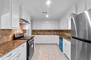 14927 Elmtex Dr, Houston, TX 77396 - Photo 9