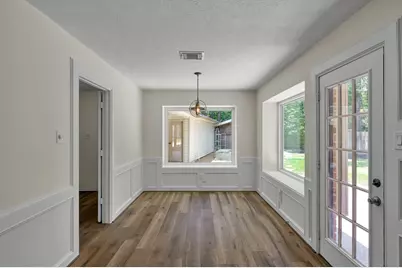 19 Postvine Court, The Woodlands, TX 77381 - Photo 13