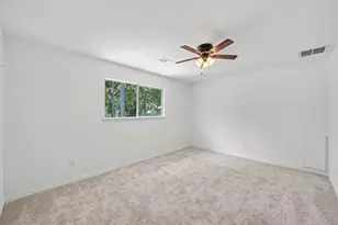 19 Postvine Ct, The Woodlands, TX 77381 - Photo 23