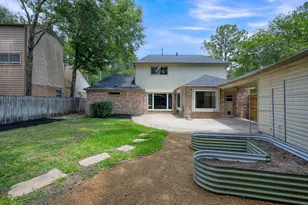 19 Postvine Ct, The Woodlands, TX 77381 - Photo 33