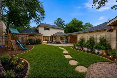 19 Postvine Court, The Woodlands, TX 77381 - Photo 31