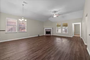 984 Arbor Glen, Conroe, TX 77303 - Photo 5