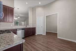 984 Arbor Glen, Conroe, TX 77303 - Photo 9