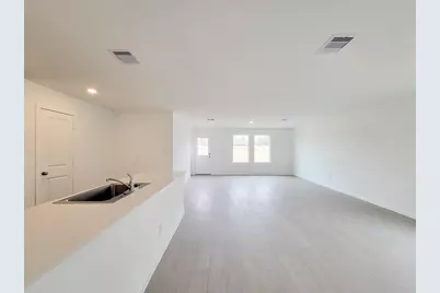 15675 Plum Brook Drive, Conroe, TX 77303 - Photo 9