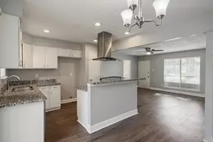 12234 Lambeth Palace Dr, Houston, TX 77066 - Photo 5