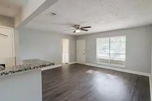 12234 Lambeth Palace Dr, Houston, TX 77066 - Photo 3