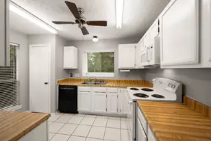 302 Foxtail Ct, League City, TX 77573 - Photo 15