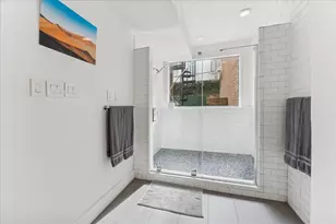 2421 Branard St, Houston, TX 77098 - Photo 7