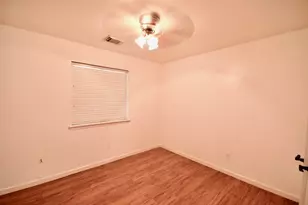 8974 N Deer Meadow Dr, Houston, TX 77071 - Photo 21