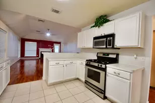 8974 N Deer Meadow Dr, Houston, TX 77071 - Photo 11