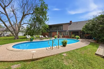 401 Clearview Avenue, Friendswood, TX 77546 - Photo 29