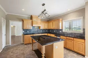 416 Legendary Oaks Blvd, Hempstead, TX 77445 - Photo 5