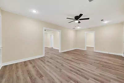 2725 Avenue F, Rosenberg, TX 77471 - Photo 17