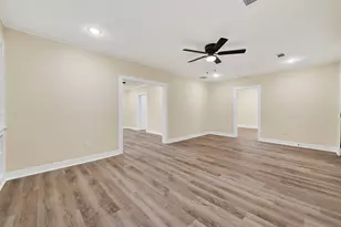 2725 Avenue F, Rosenberg, TX 77471 - Photo 17