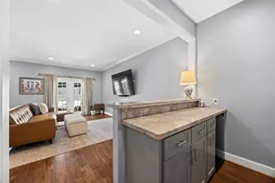 7516 Olympia Dr, Houston, TX 77063 - Photo 13