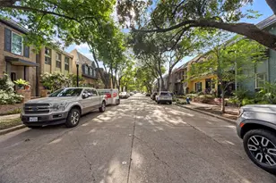 7516 Olympia Dr, Houston, TX 77063 - Photo 35