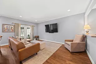 7516 Olympia Dr, Houston, TX 77063 - Photo 11