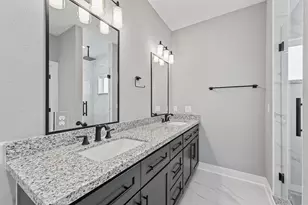 7704 Sealey St, Houston, TX 77088 - Photo 13