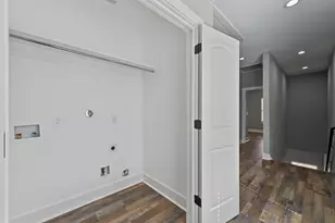 7704 Sealey St, Houston, TX 77088 - Photo 17