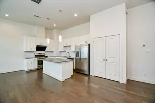9444 Kerrwood Ln, Houston, TX 77080 - Photo 5