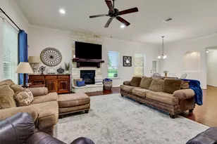 4103 Broadmoor Dr, Mont Belvieu, TX 77523 - Photo 9