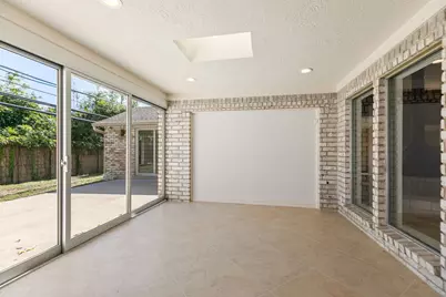 2619 Briarpark Drive, Houston, TX 77042 - Photo 23
